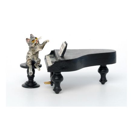 Katze a. Stockerl und Klavier