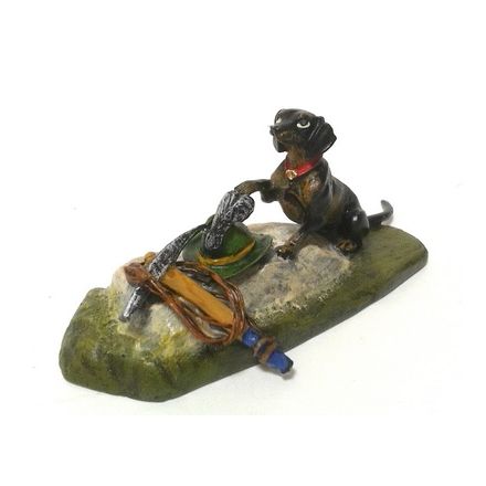 Dackel Bergsteiger auf Erdreich