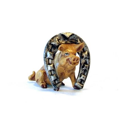 Schwein mit Hufeisen