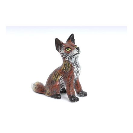 Fuchsbaby sitzend